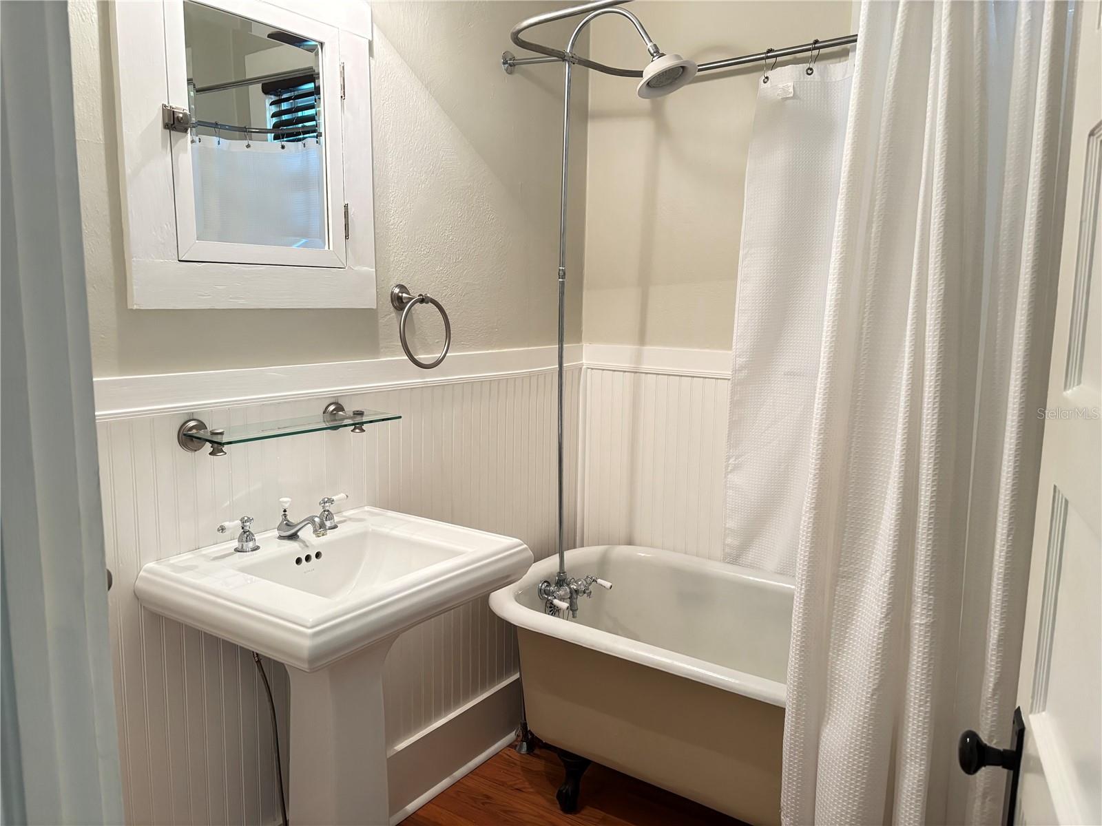 324 JULIA PL — photo 48