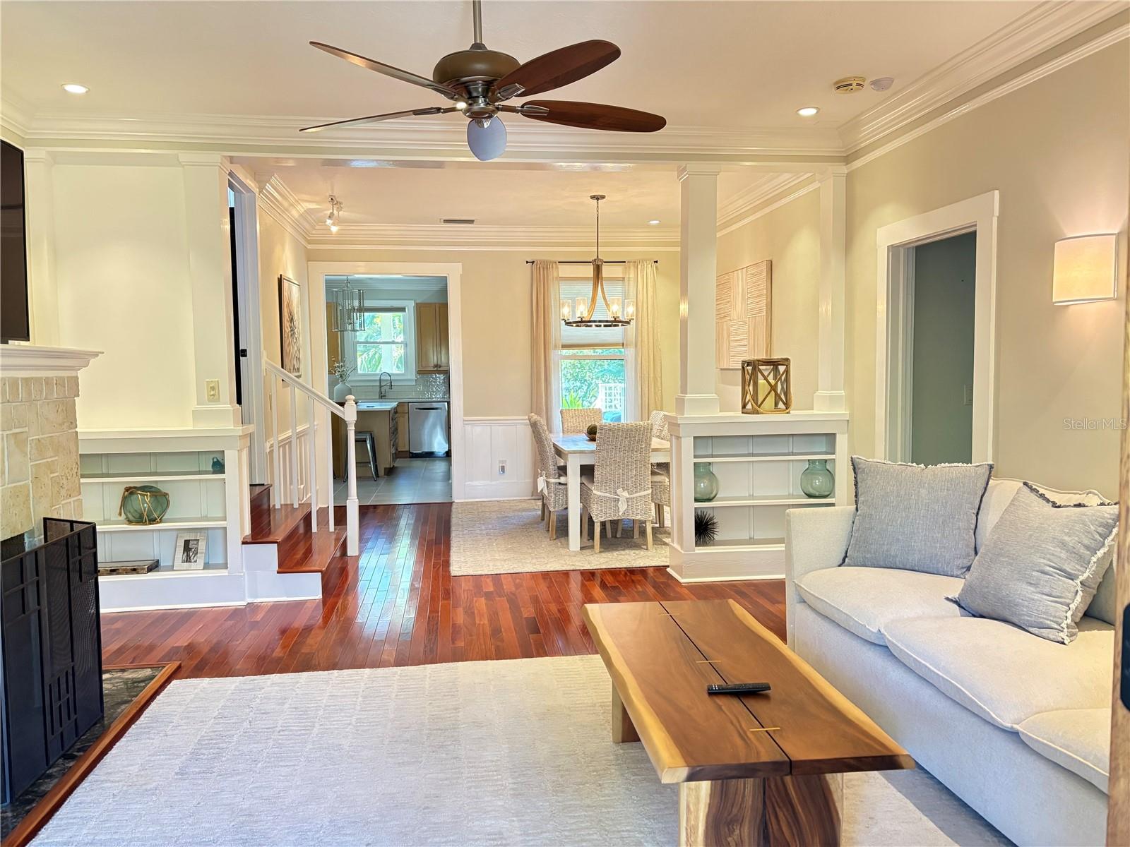 324 JULIA PL — photo 30
