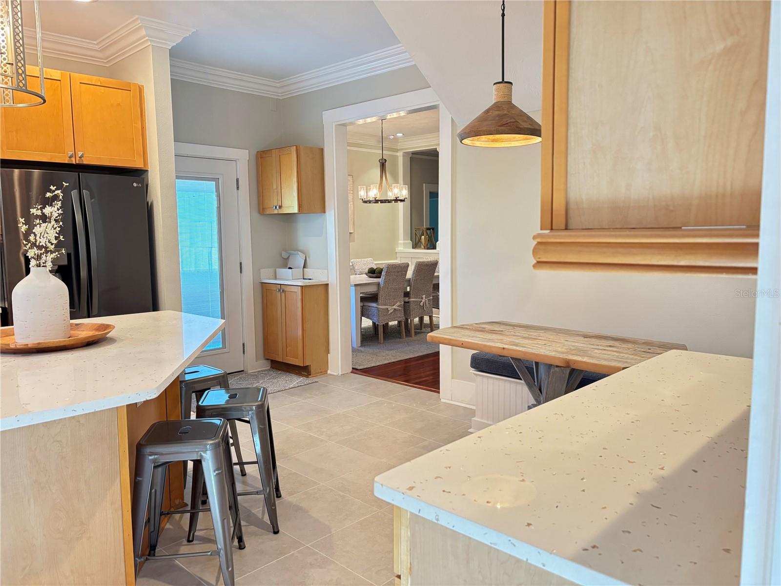 324 JULIA PL — photo 18
