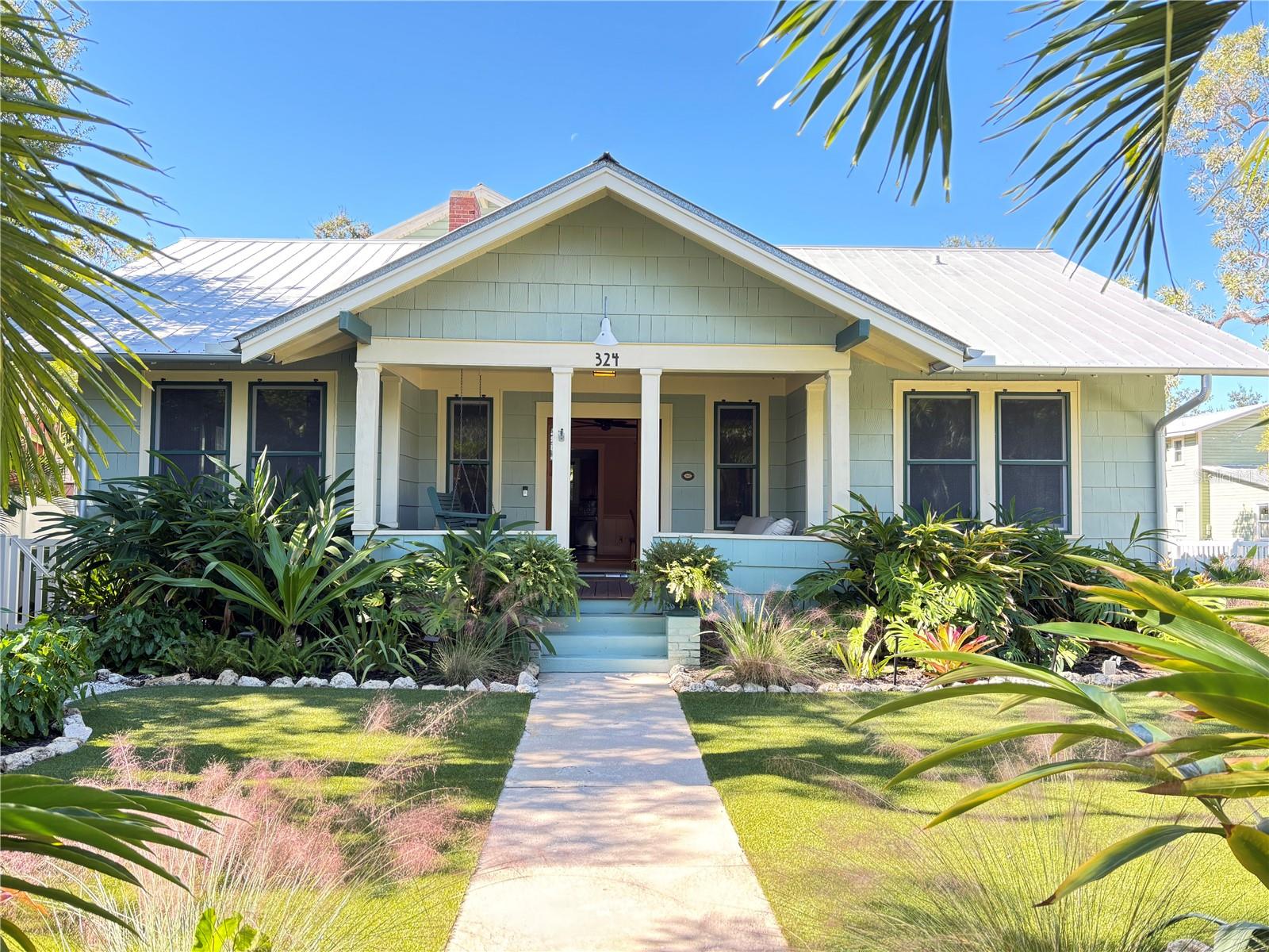 324 JULIA PL — photo 2
