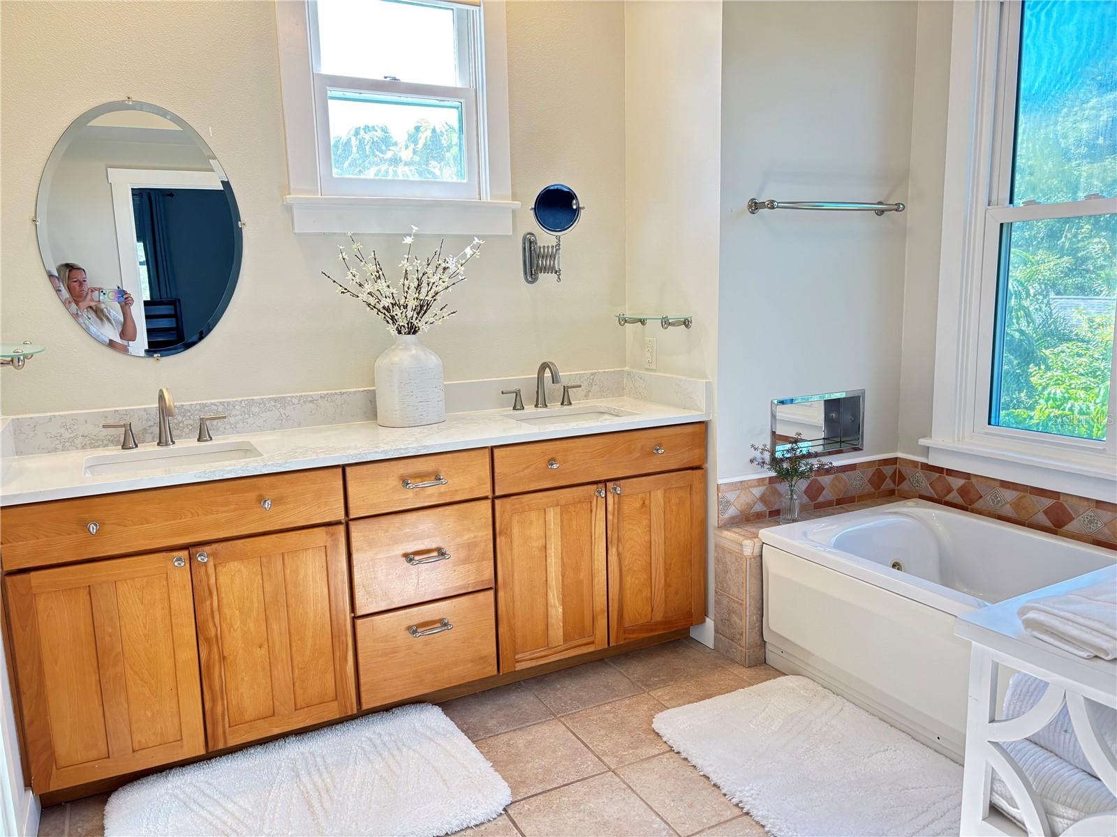 324 JULIA PL — photo 36