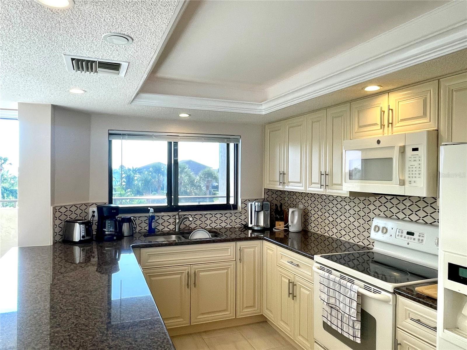 1290 GULF BLVD #302 — photo 4