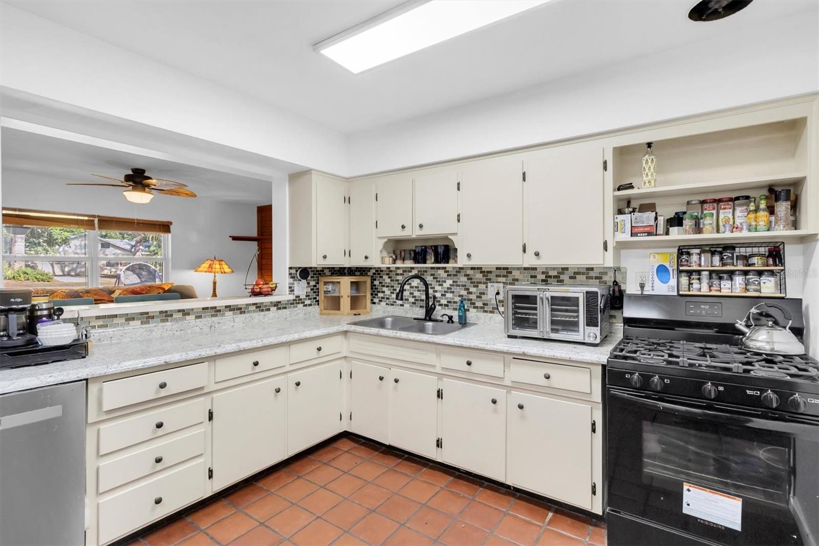 1797 RAINBOW BLVD — photo 12