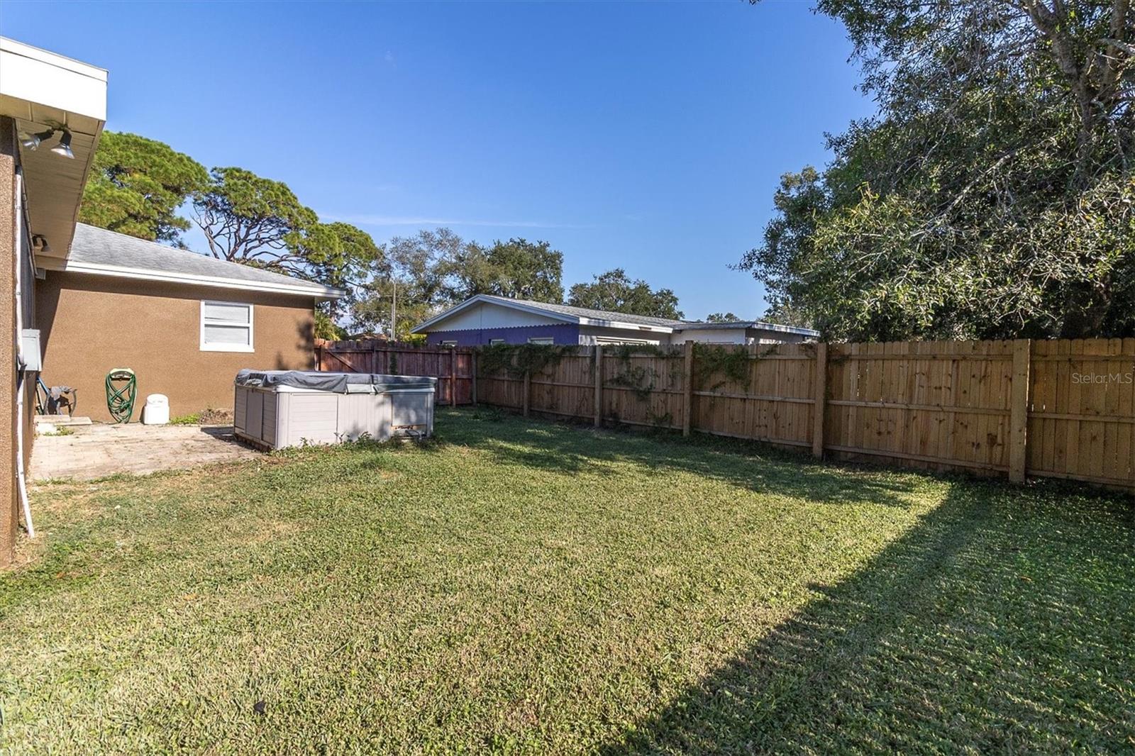 1797 RAINBOW BLVD — photo 33