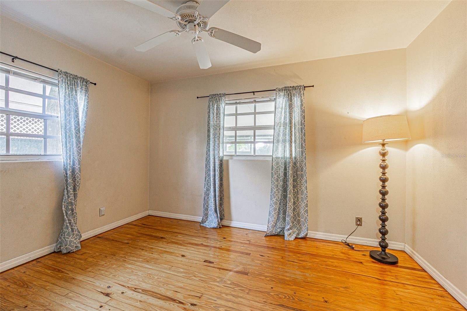 12510 FOREST HILLS DR — photo 24
