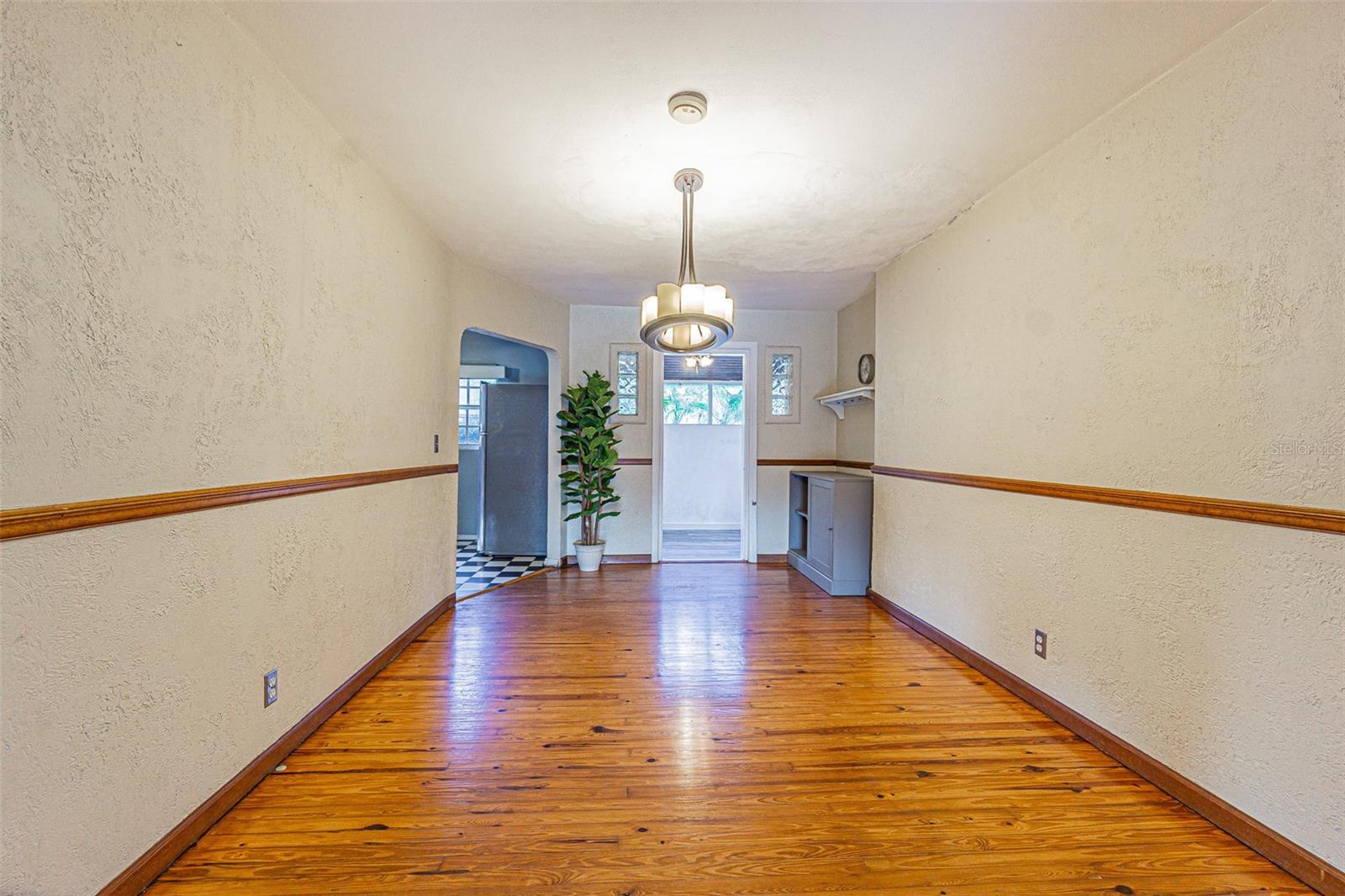12510 FOREST HILLS DR — photo 23