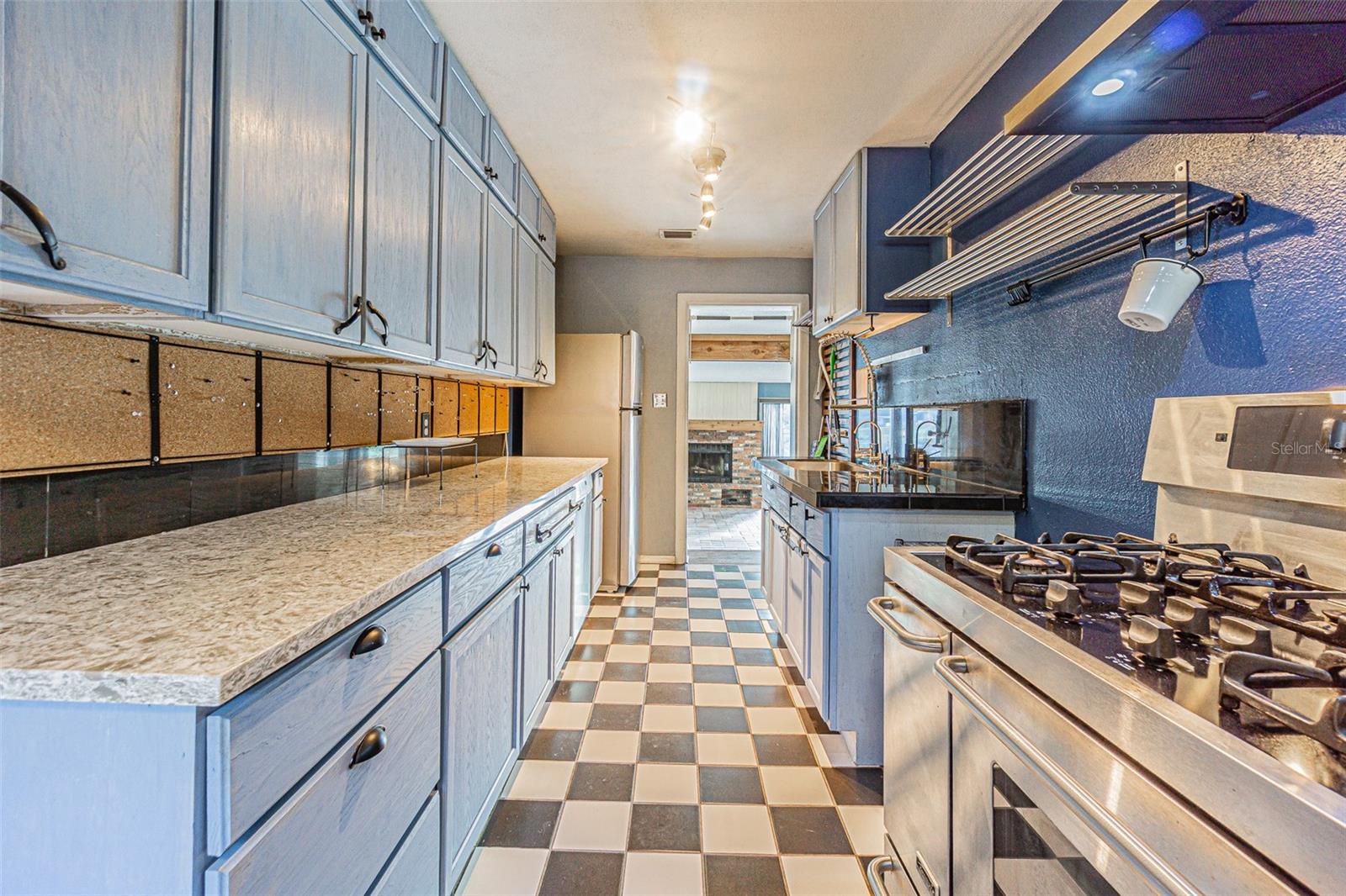 12510 FOREST HILLS DR — photo 19