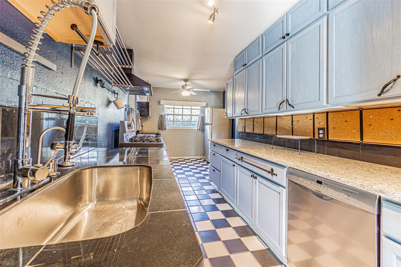 12510 FOREST HILLS DR — photo 21