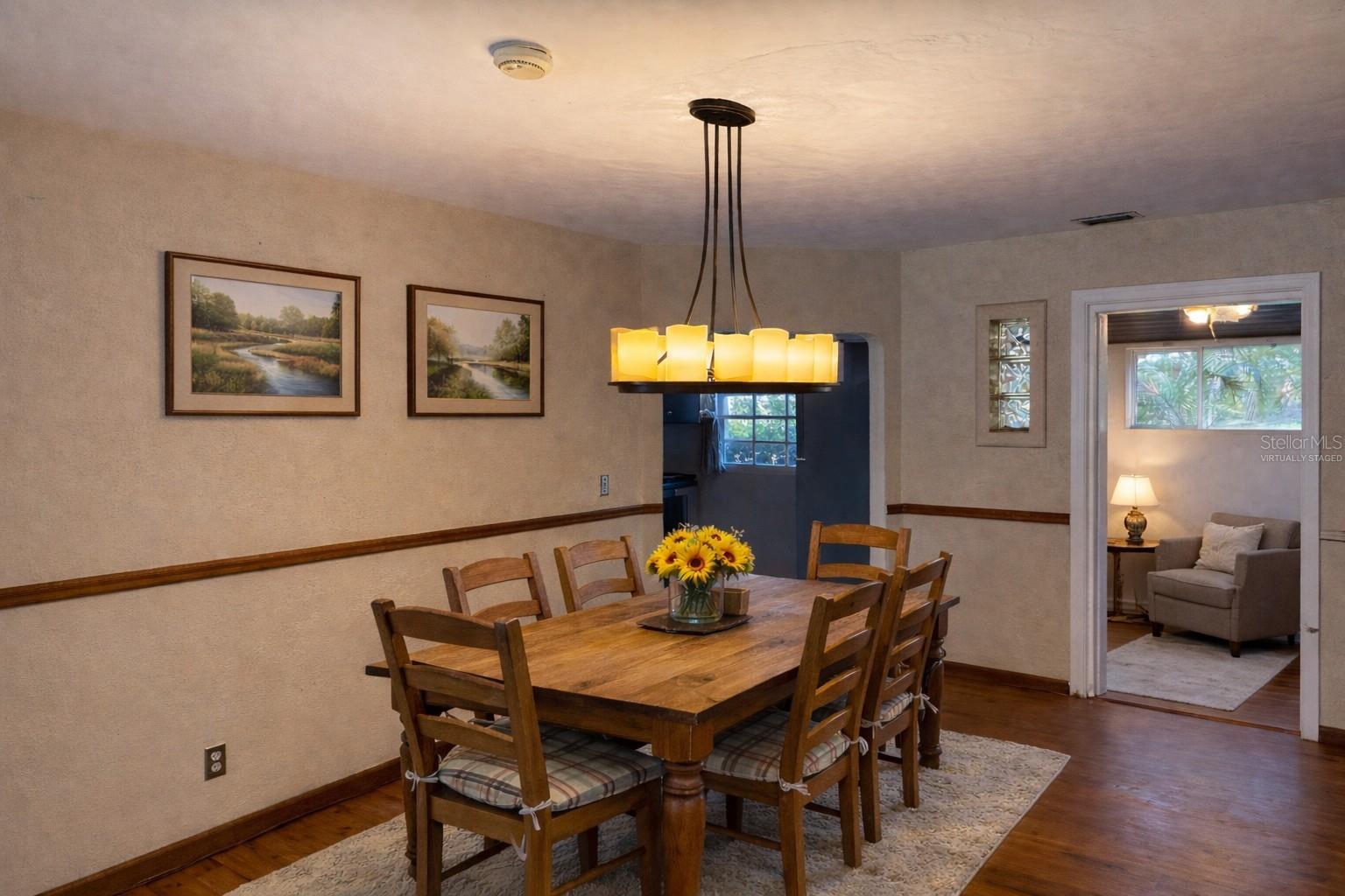 12510 FOREST HILLS DR — photo 22