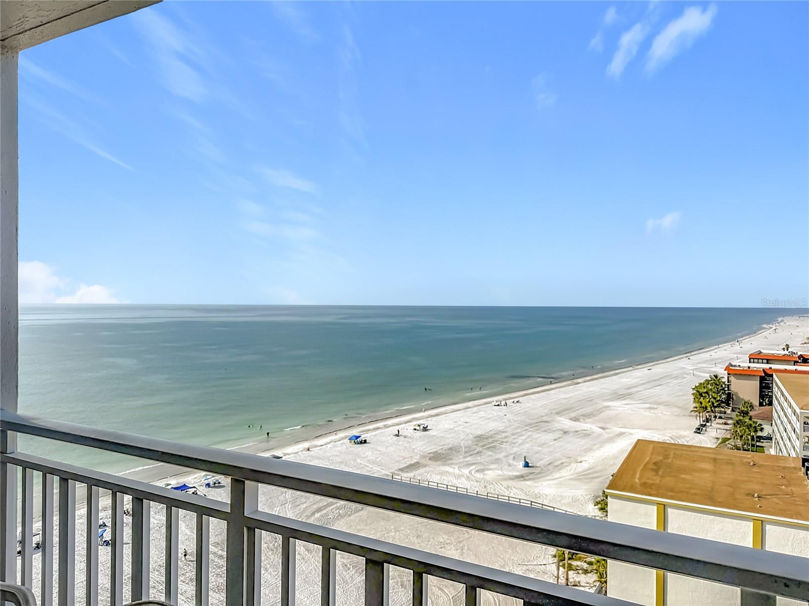 17408 GULF BLVD #1302 — photo 29