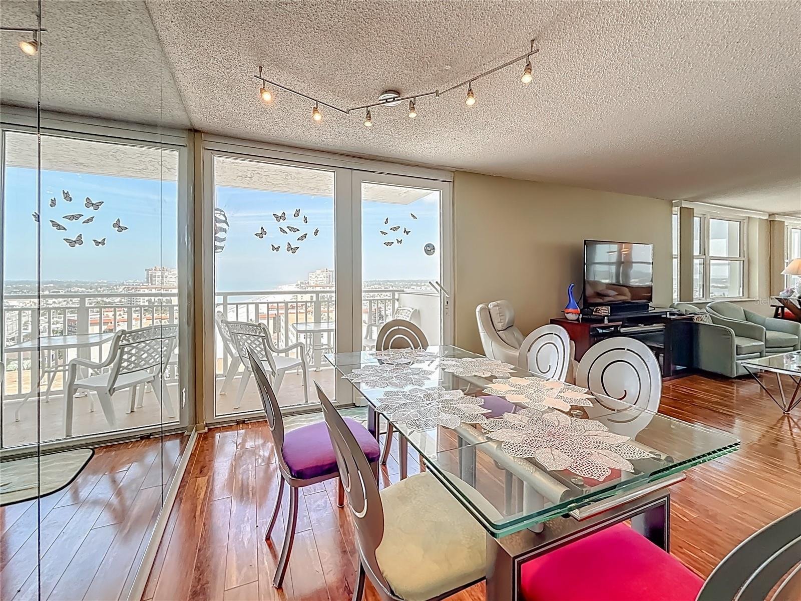 17408 GULF BLVD #1302 — photo 26