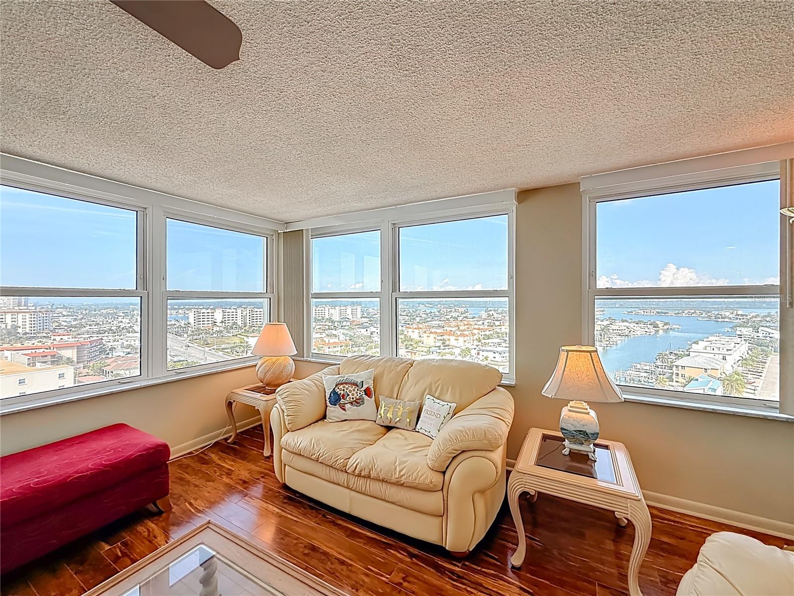 17408 GULF BLVD #1302 — photo 38