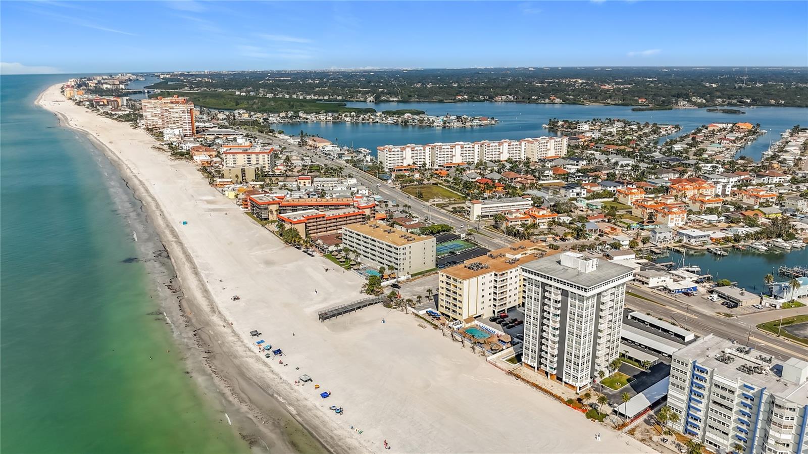 17408 GULF BLVD #1302 — photo 10