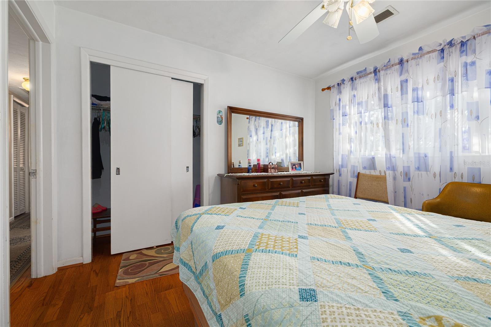 1715 S JEFFERSON AVE — photo 19