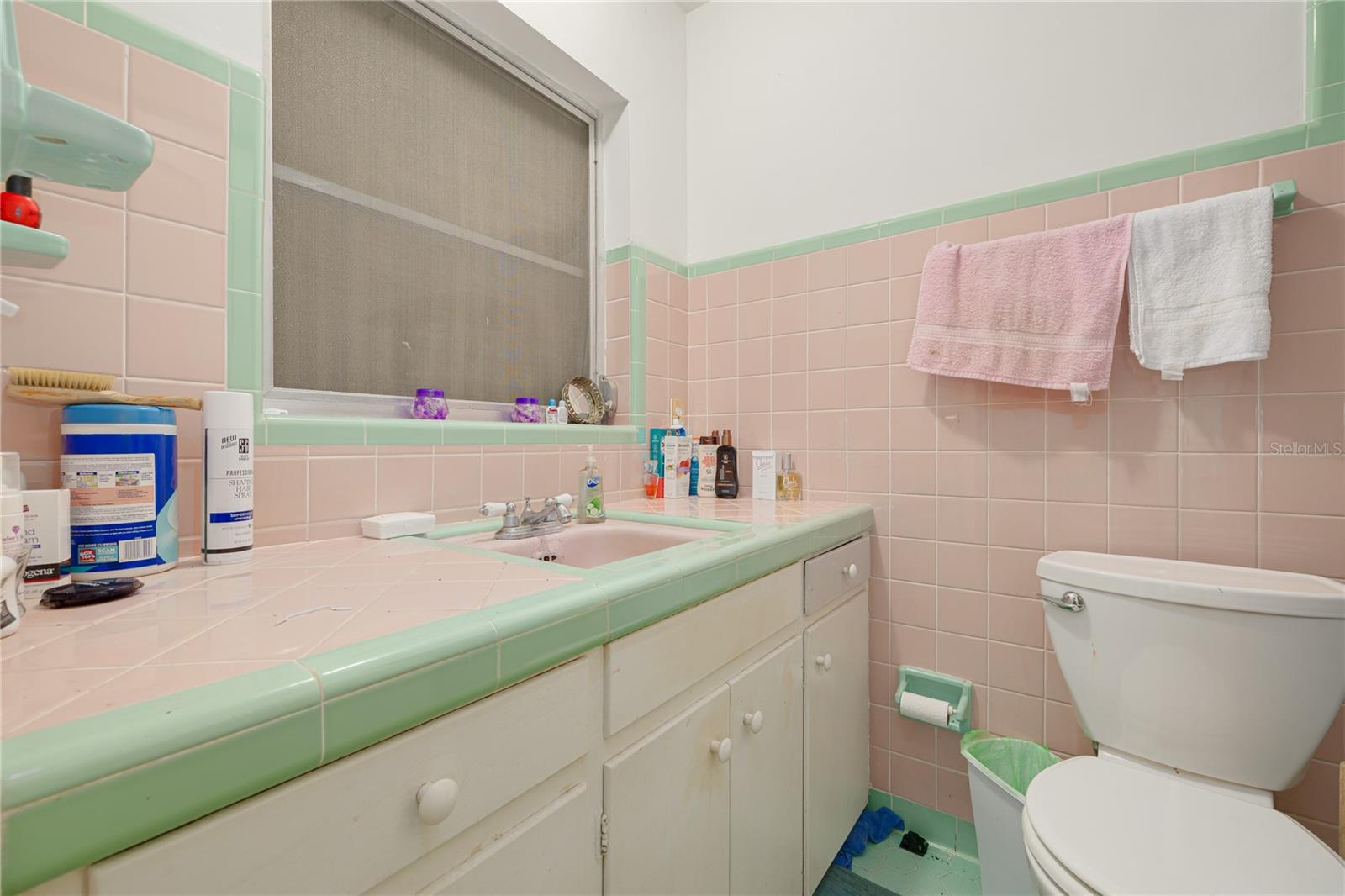 1715 S JEFFERSON AVE — photo 17