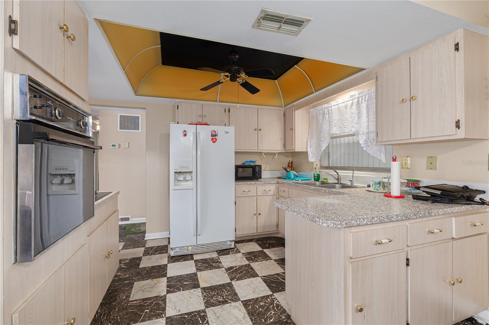 1715 S JEFFERSON AVE — photo 8