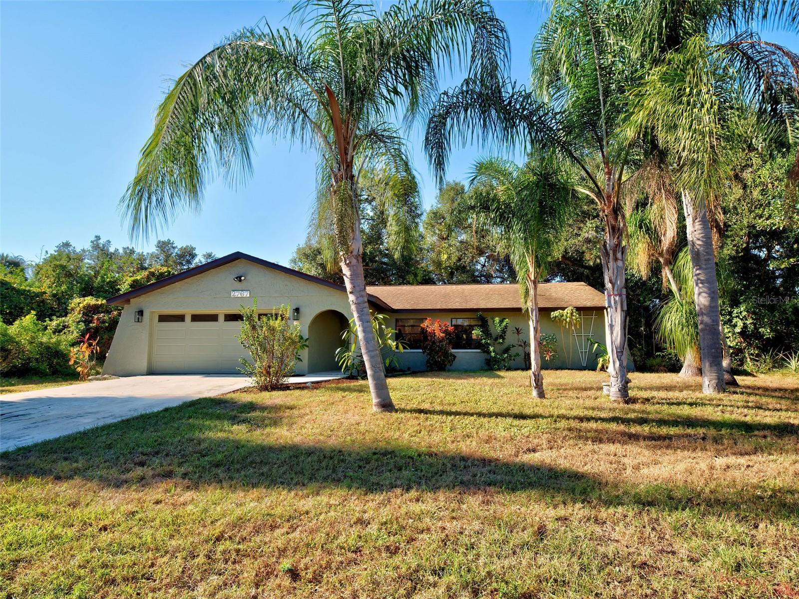2767 SALLY LN — photo 4