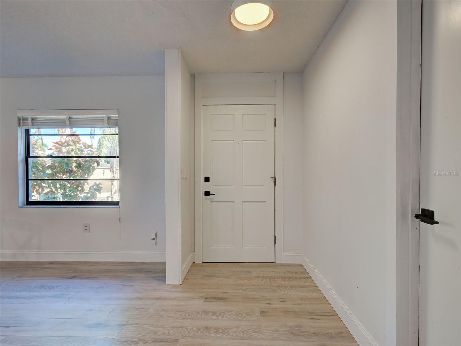 2767 SALLY LN — photo 8