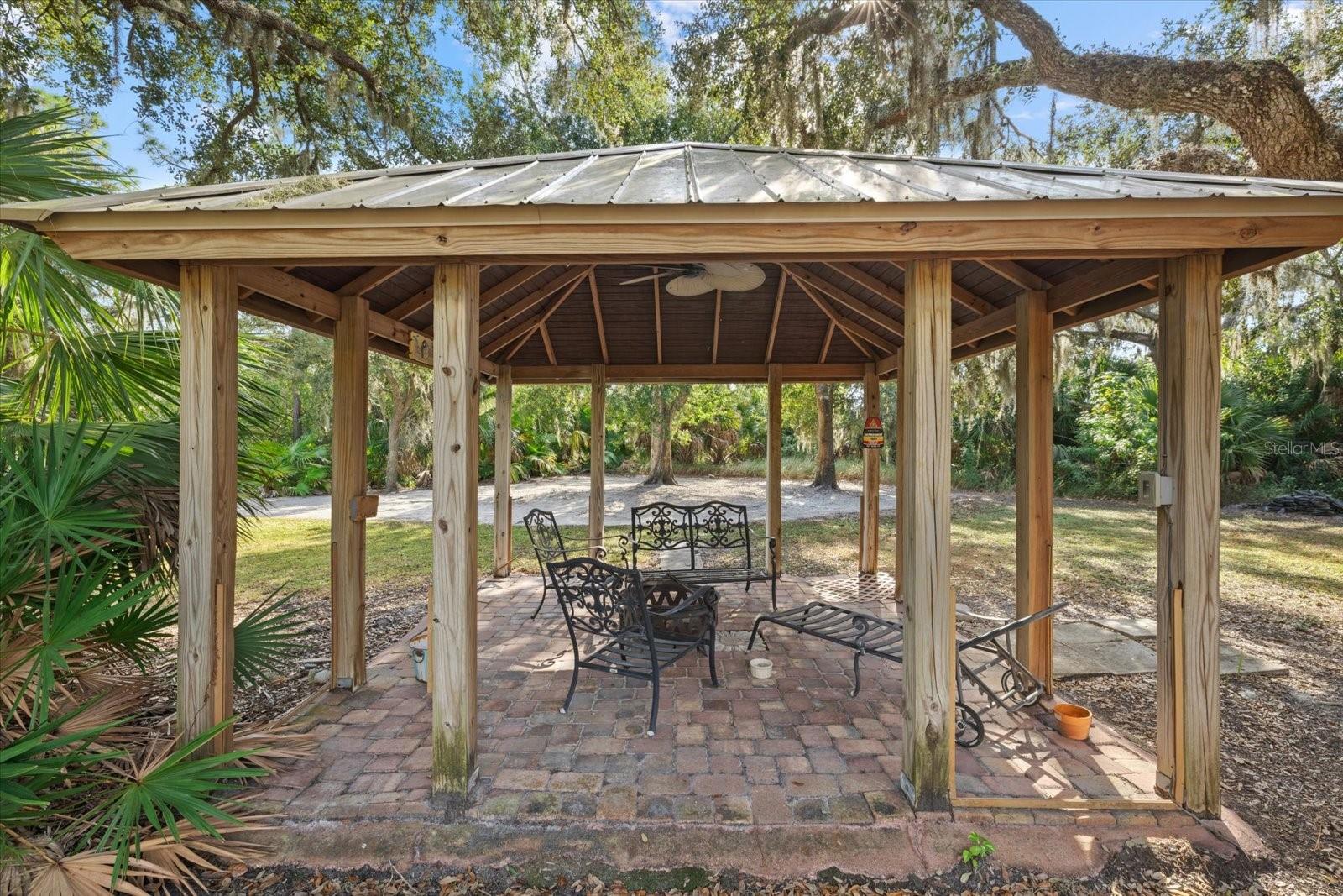3550 SARASOTA GOLF CLUB BLVD — photo 60