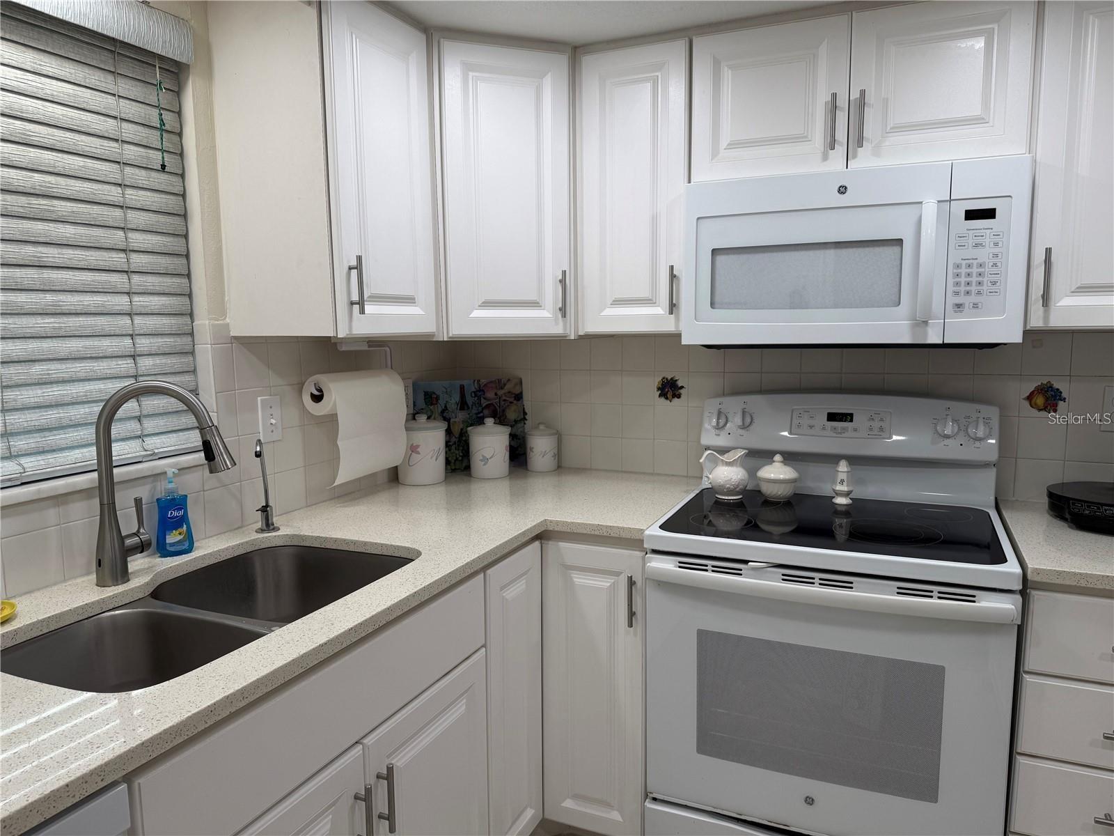 1100 E BAY DR #95 — photo 6