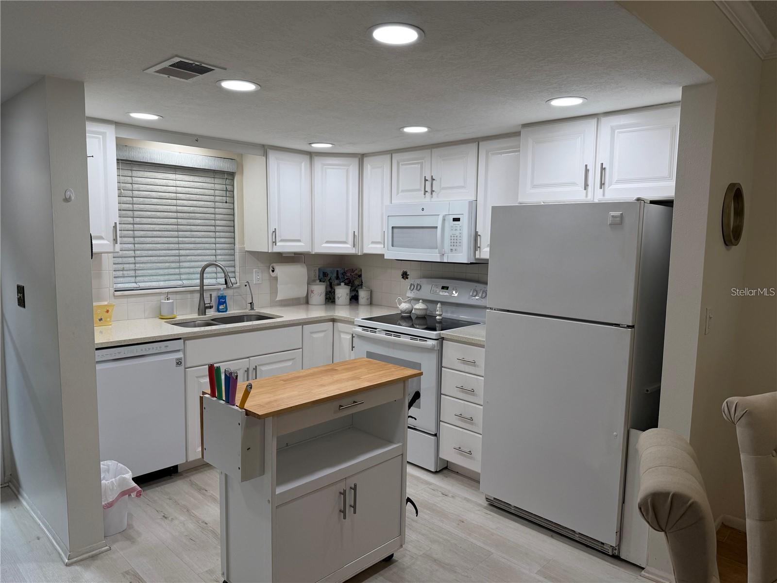 1100 E BAY DR #95 — photo 7