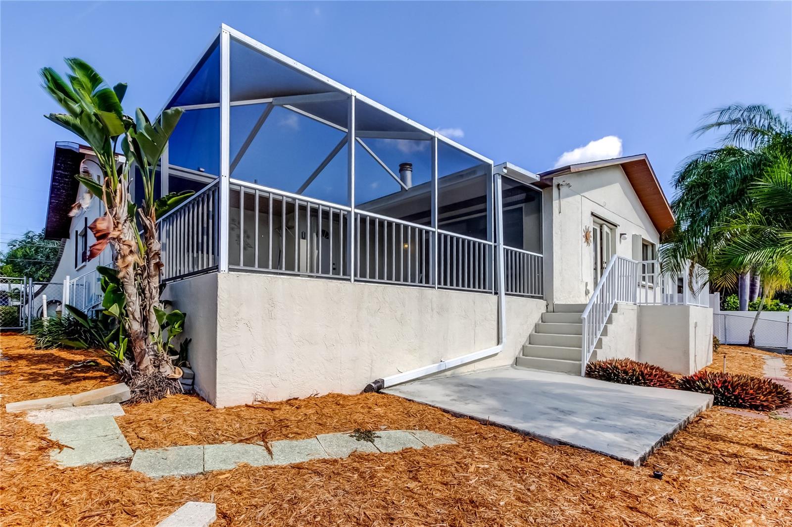 212 WESTWINDS DR — photo 35