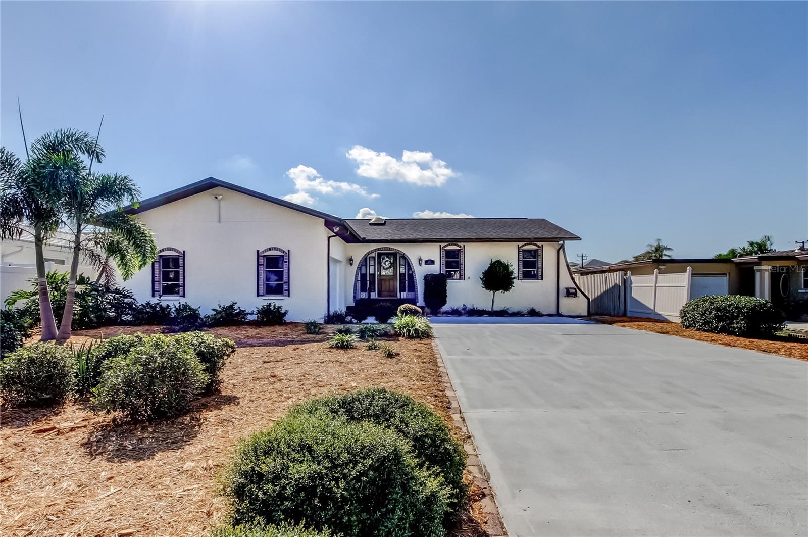 212 WESTWINDS DR — photo 5
