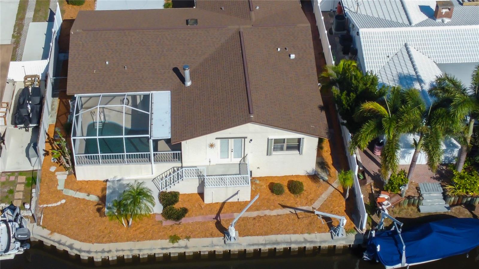 212 WESTWINDS DR — photo 40