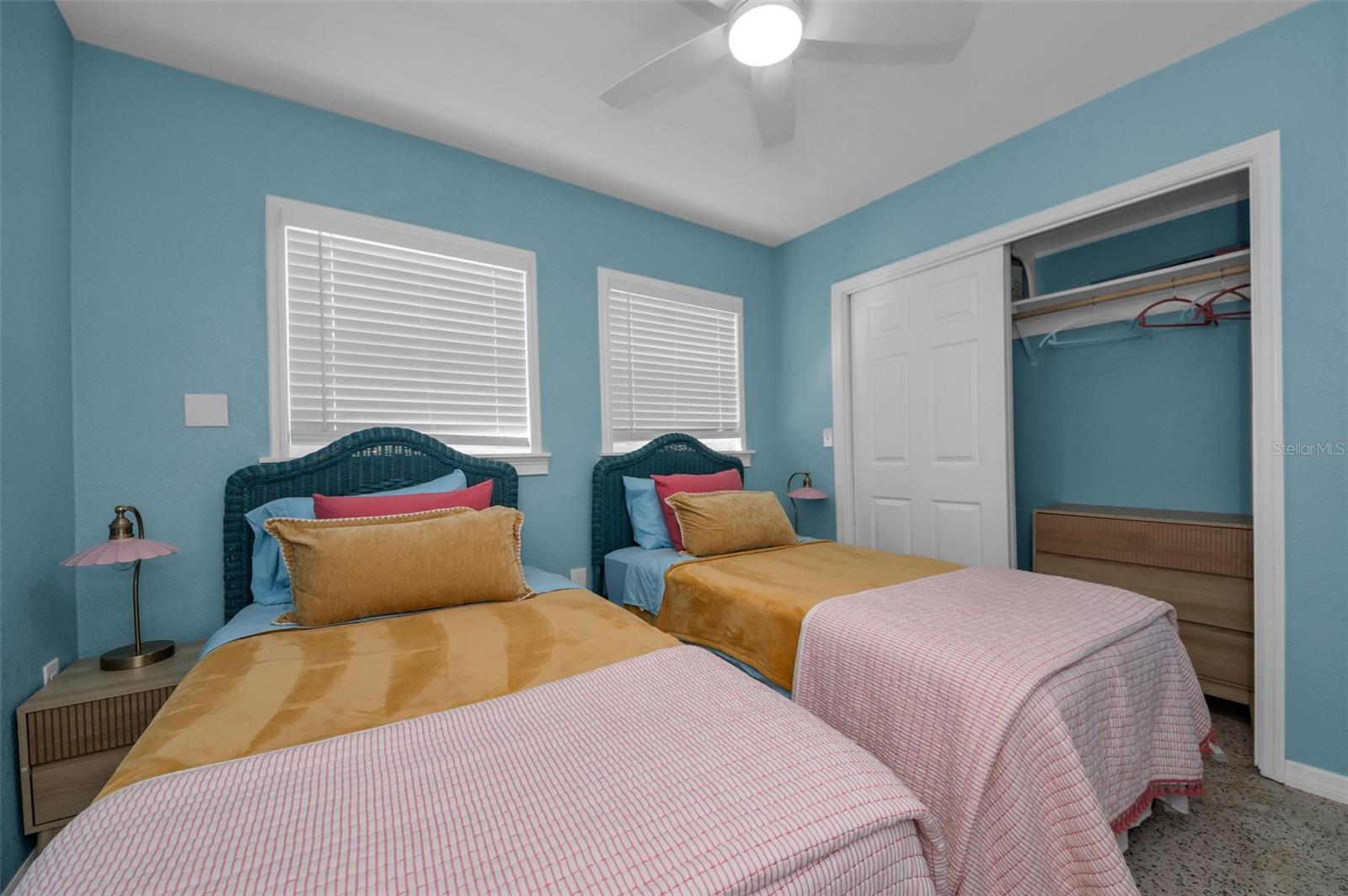424 88TH AVE — photo 33
