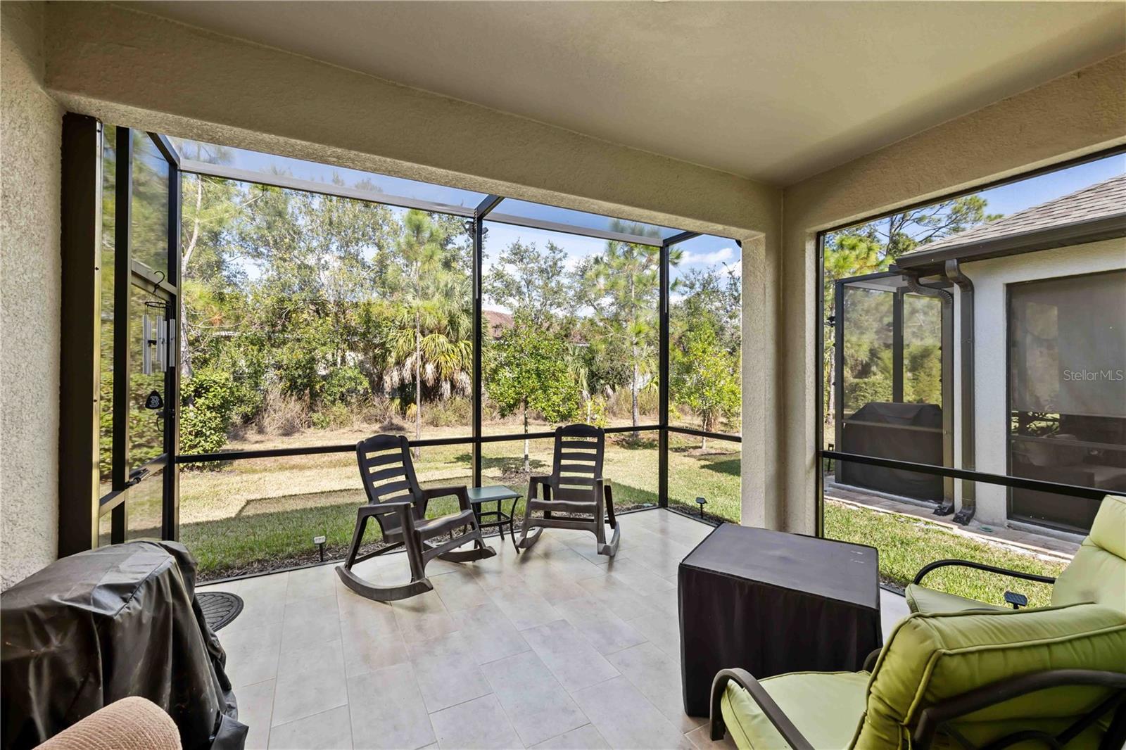 6081 AMBERLY DR — photo 23