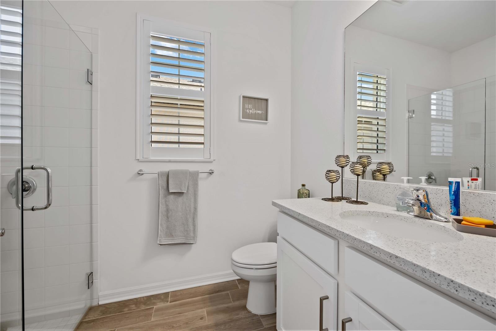 6081 AMBERLY DR — photo 20