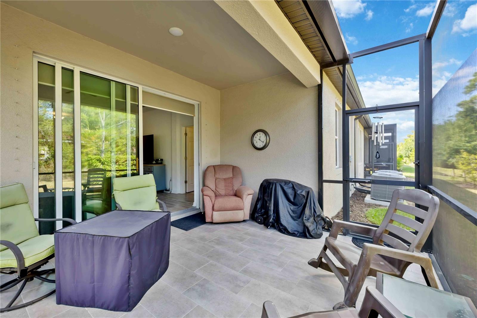 6081 AMBERLY DR — photo 24