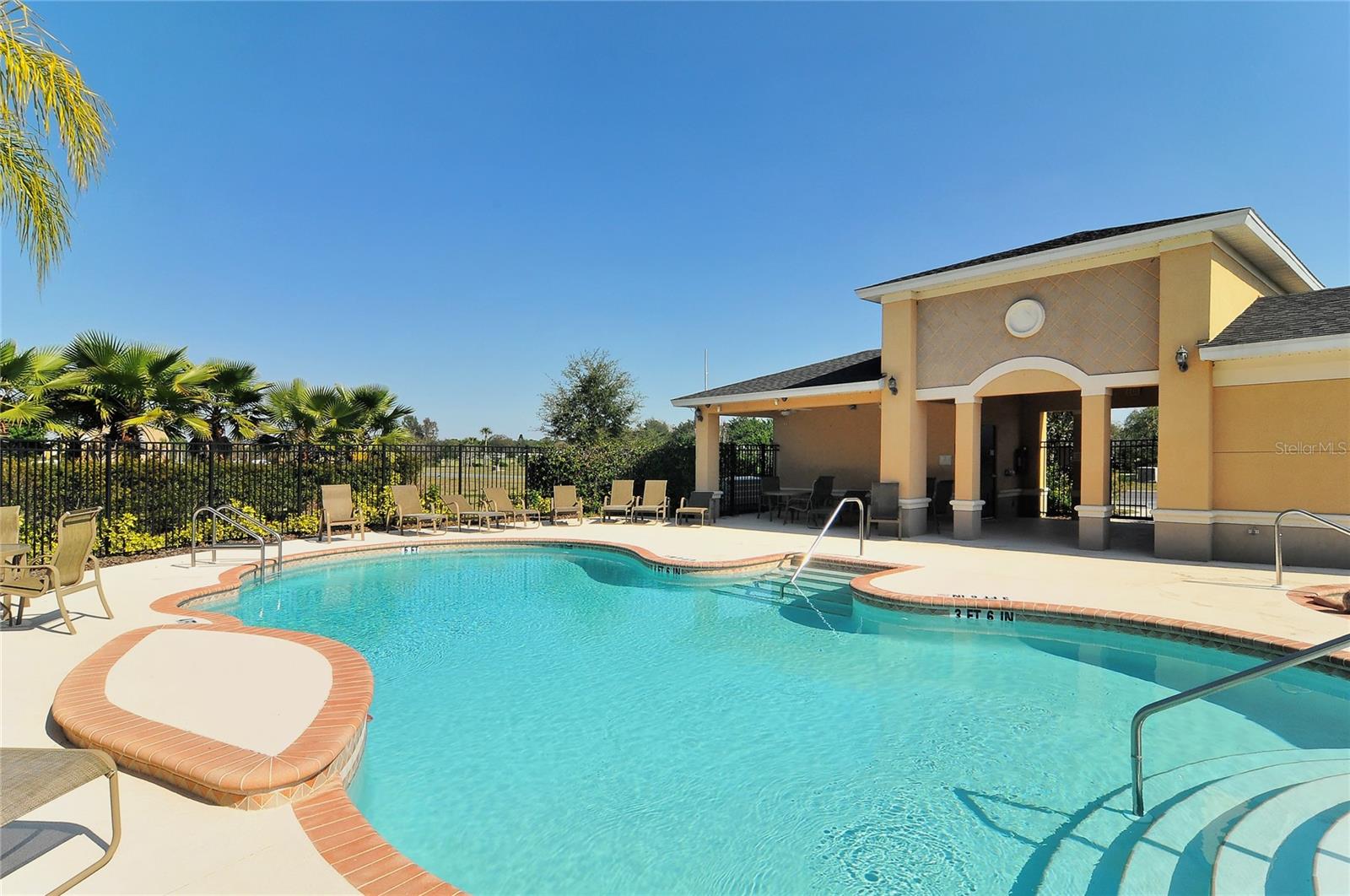1218 GRANTHAM DR — photo 39