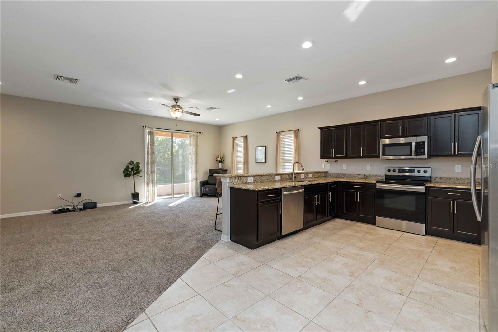 1218 GRANTHAM DR — photo 13