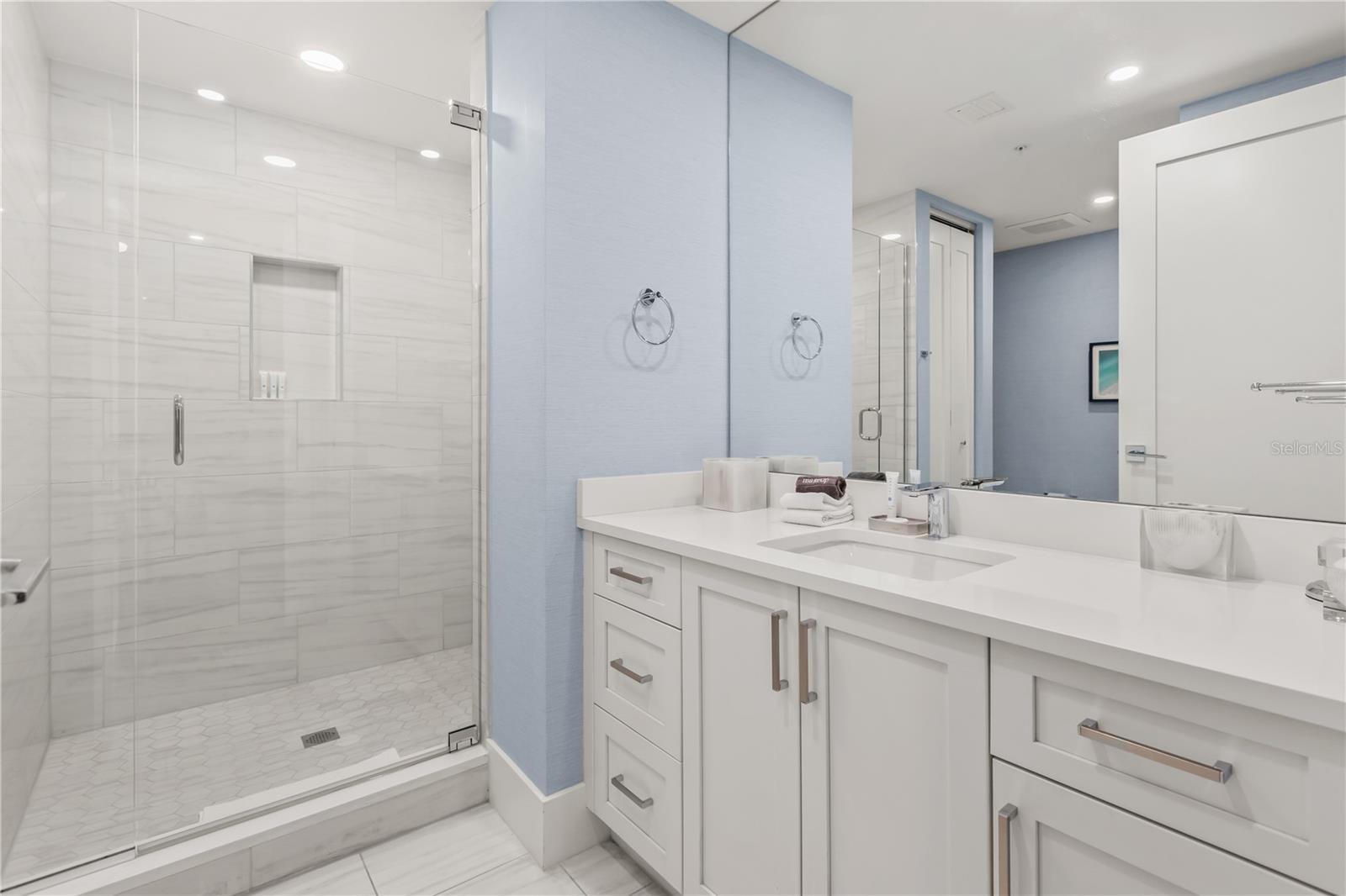 1035 SEASIDE DR #404 — photo 8