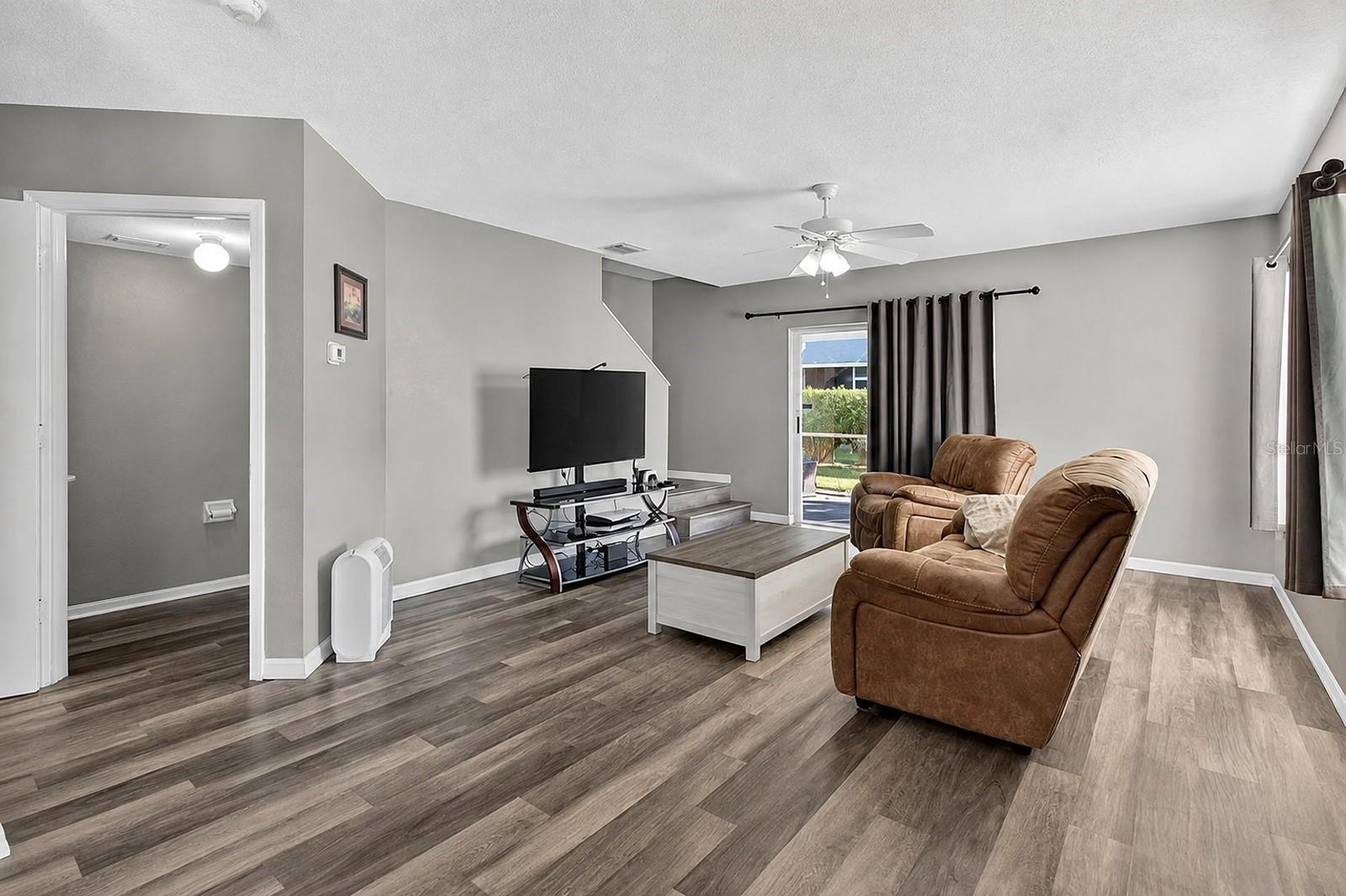 2140 FLUORSHIRE DR — photo 9
