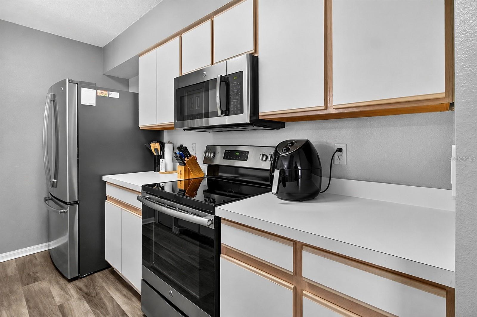2140 FLUORSHIRE DR — photo 6