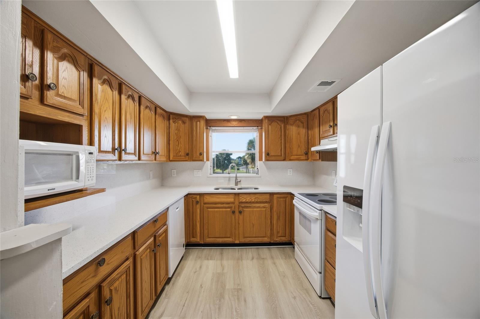 4859 INDEPENDENCE DR — photo 29