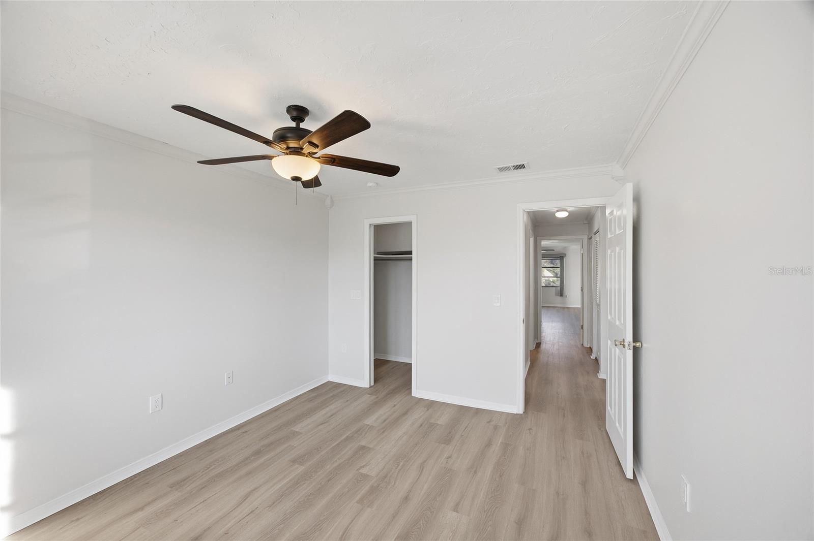 4859 INDEPENDENCE DR — photo 26
