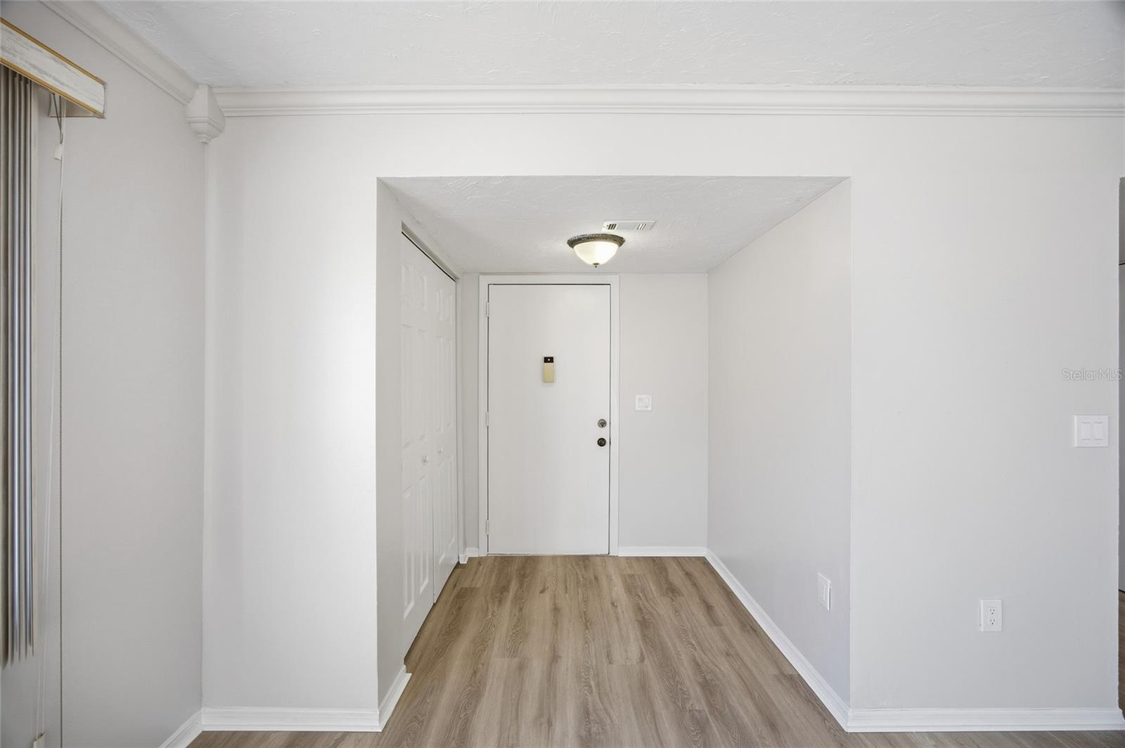 4859 INDEPENDENCE DR — photo 31
