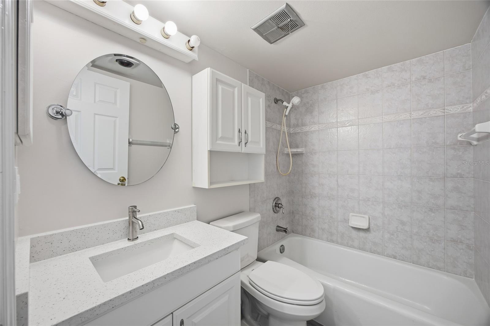 4859 INDEPENDENCE DR — photo 22