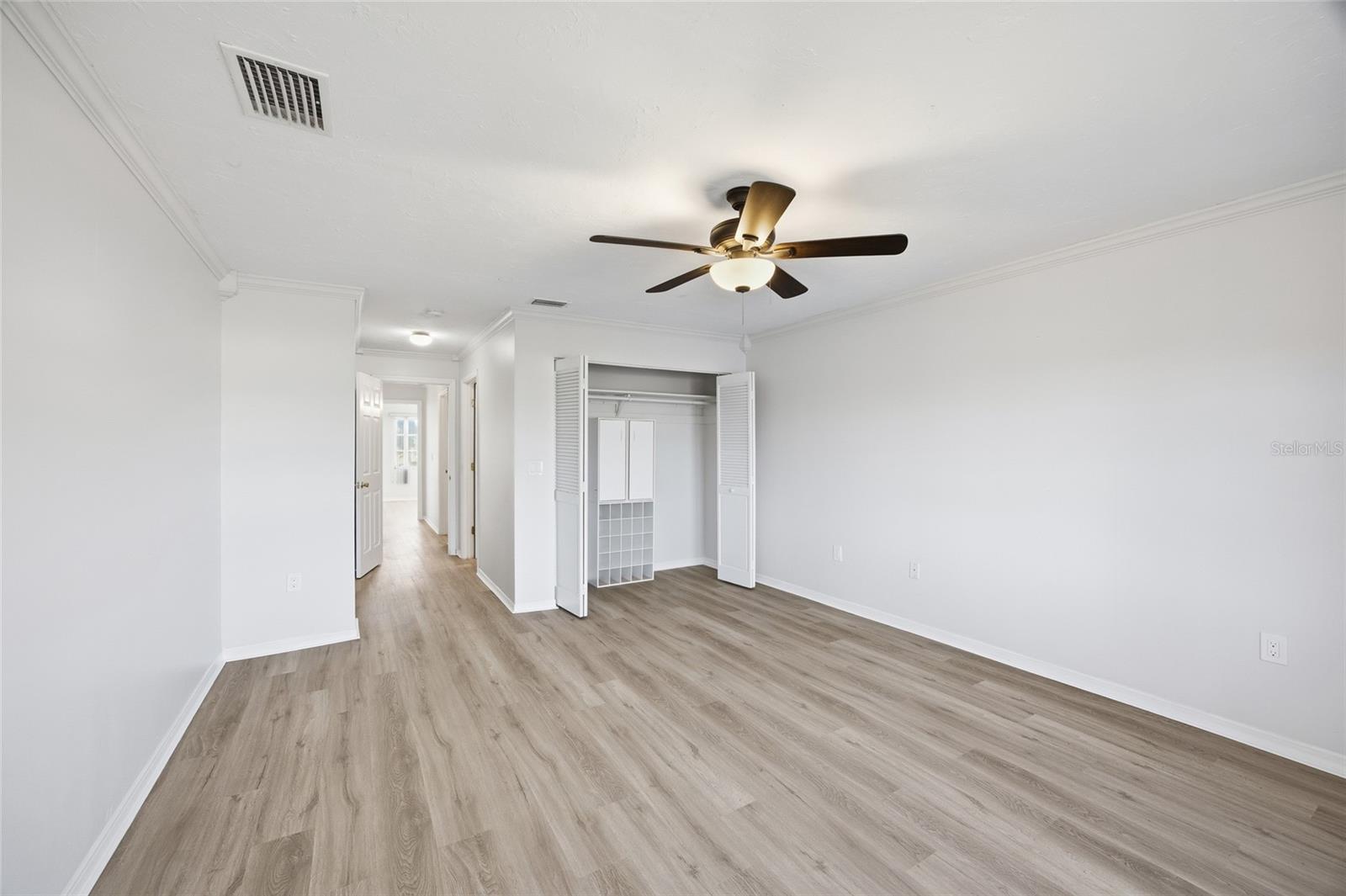 4859 INDEPENDENCE DR — photo 15