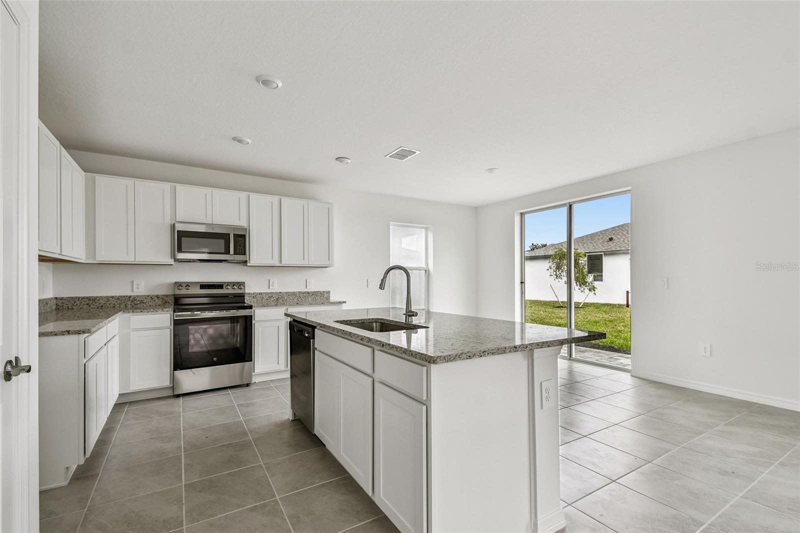 9118 OPTIMIST WAY — photo 9