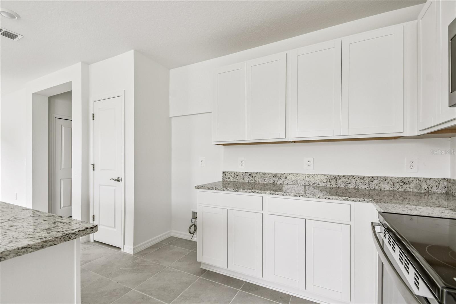 9118 OPTIMIST WAY — photo 8