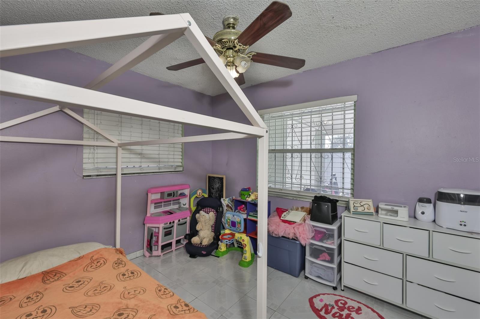 3901 N CLEARFIELD AVE — photo 15