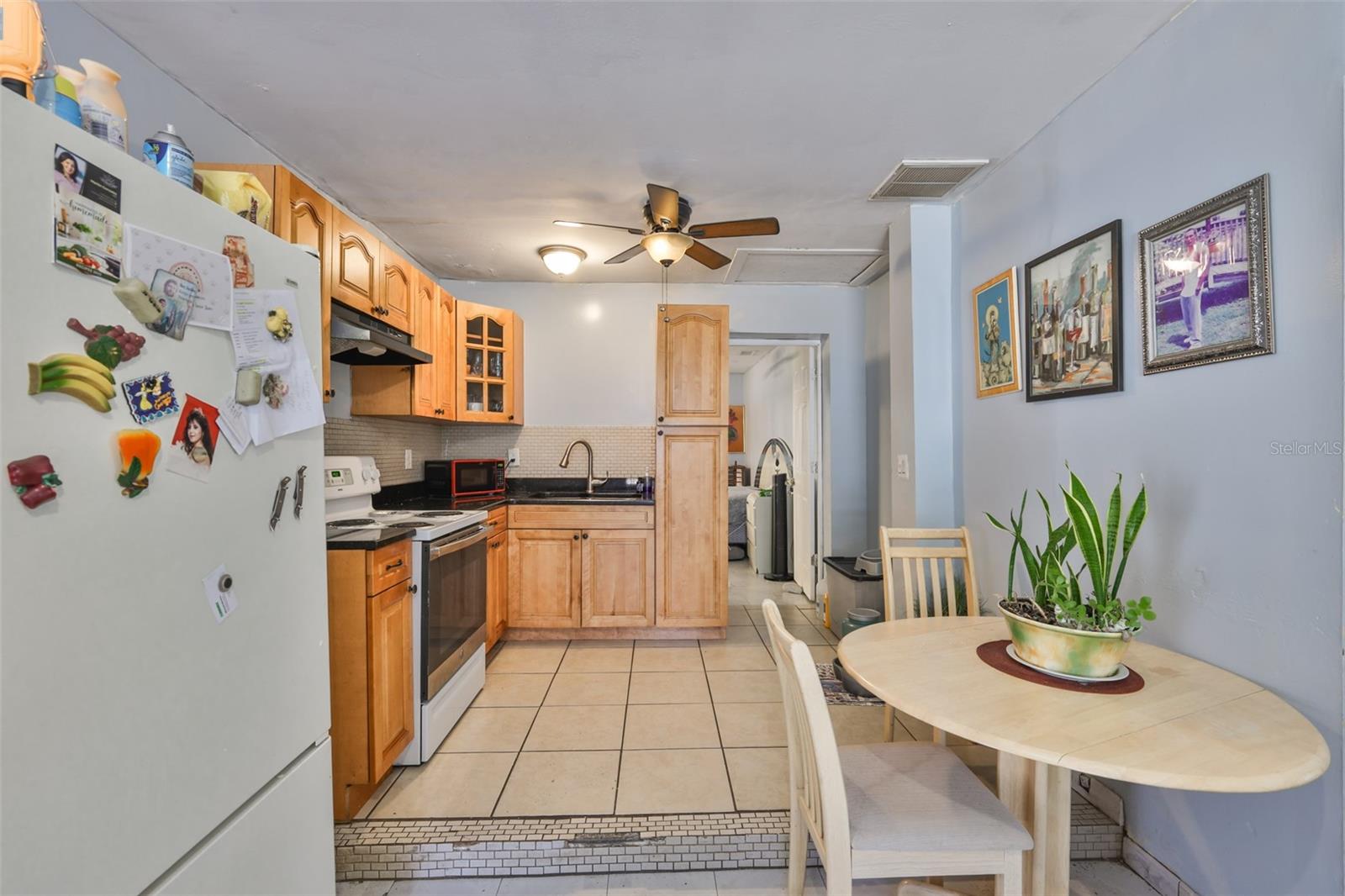 3901 N CLEARFIELD AVE — photo 19