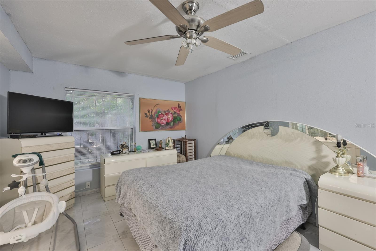 3901 N CLEARFIELD AVE — photo 23
