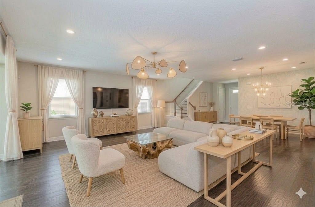407 S TAMPANIA AVE — photo 3
