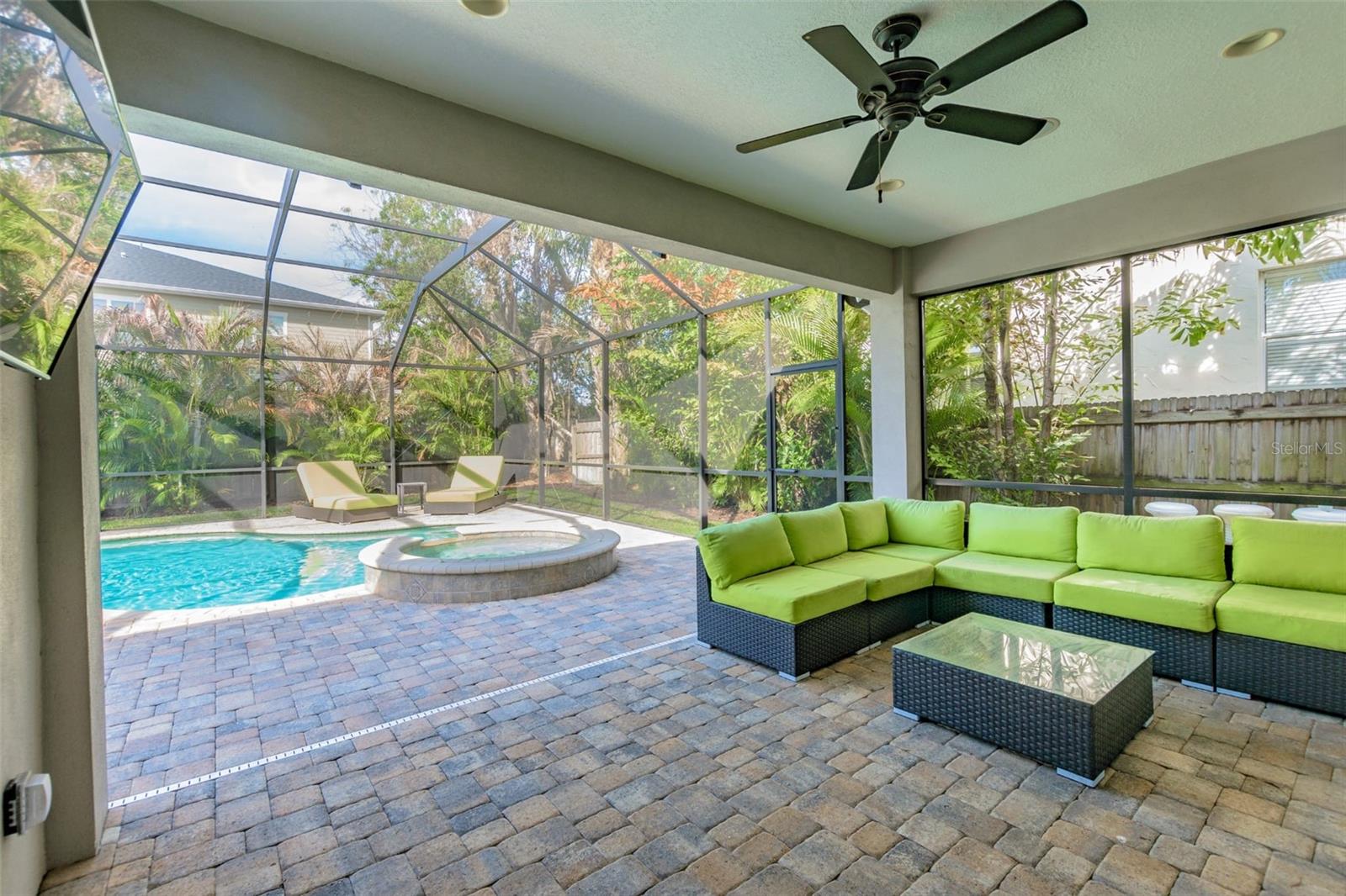 407 S TAMPANIA AVE — photo 23
