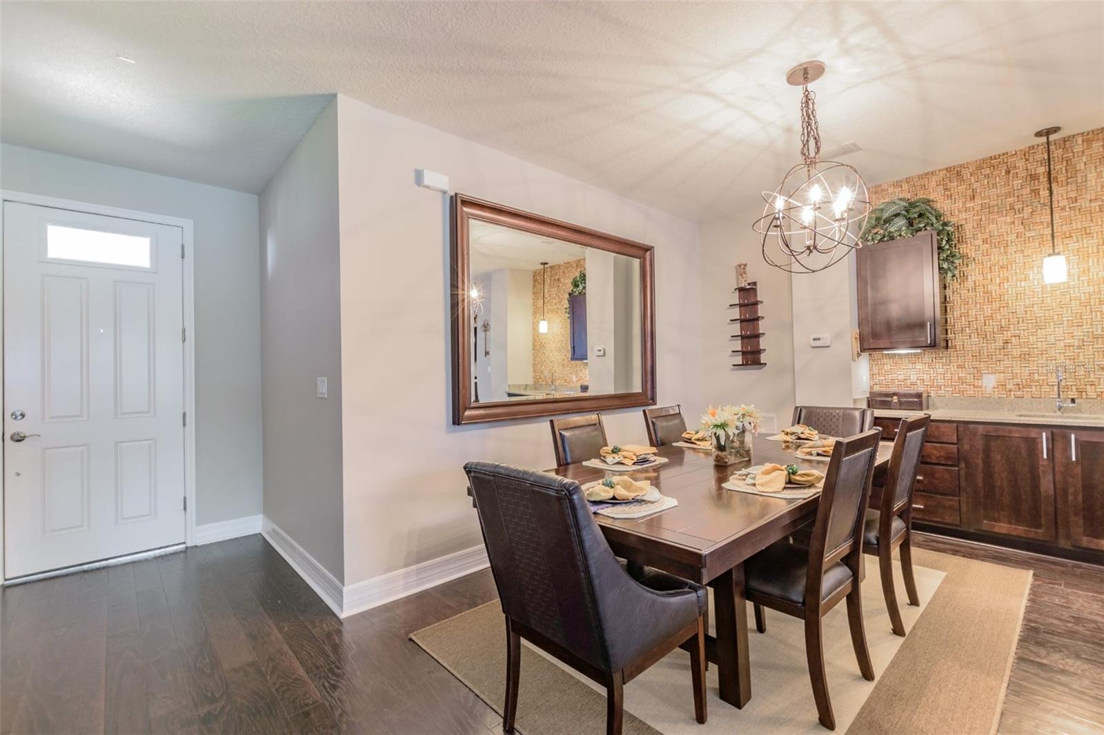 407 S TAMPANIA AVE — photo 12